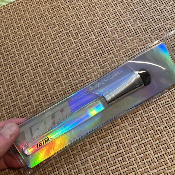 Trim Makeup Brush Bundle - Picture 5 of 5